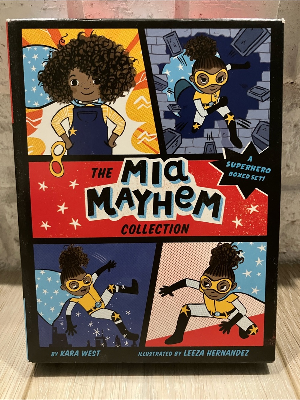 The Mia Mayhem Book Collection - Superhero Boxed Set, Like New